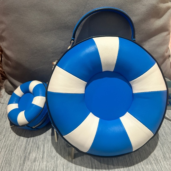 Kate Spade Blue and White Splash Pool Float Cross Body - Picture 5 of 13